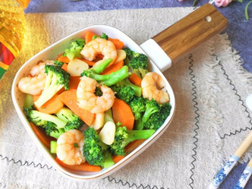 Tôm xào rau này càng nhiều canxi ngon bổ còn hơn uống thuốc