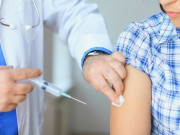 Sức khỏe - Tiêm phòng cúm có tác dụng không? Những ai nên tiêm phòng cúm hằng năm?