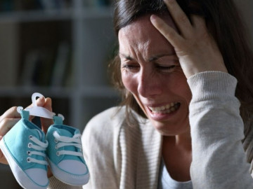 Đi hút thai ở phòng khám tư nhân, vợ trẻ cả đời không thể mang thai vì lý do không ngờ