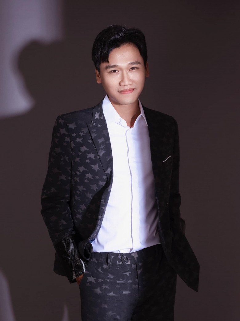 Nhiều năm làm nghề, Xuân Nghị ít được chú ý hơn hẳn so với những diễn viên cùng thời.