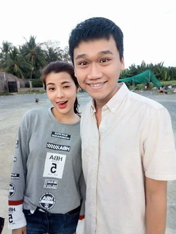 Trước khi nổi tiếng, Xuân Nghị đã có thời gian hẹn hò cùng BTV - MC xinh đẹp Tường Vy.