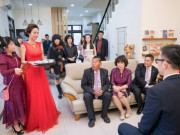 Bà bầu - Ngày cưới biết tôi bầu song thai, trước mặt hai họ mẹ chồng bảo: Thưởng nóng cho con dâu 2 tỉ