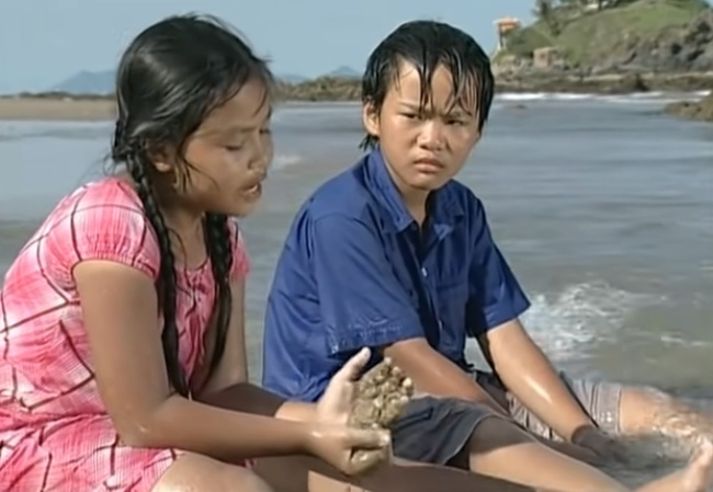 Em họ Quý Ròm Kính Vạn Hoa: Dọa báo công an khi vừa gặp lại anh trai ...