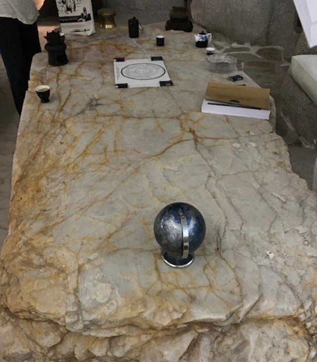 Tin tức 24h: Tò mò về ngôi nhà trong hang đá mà Đặng Lê Nguyên Vũ ở trong 9 năm qua - 8