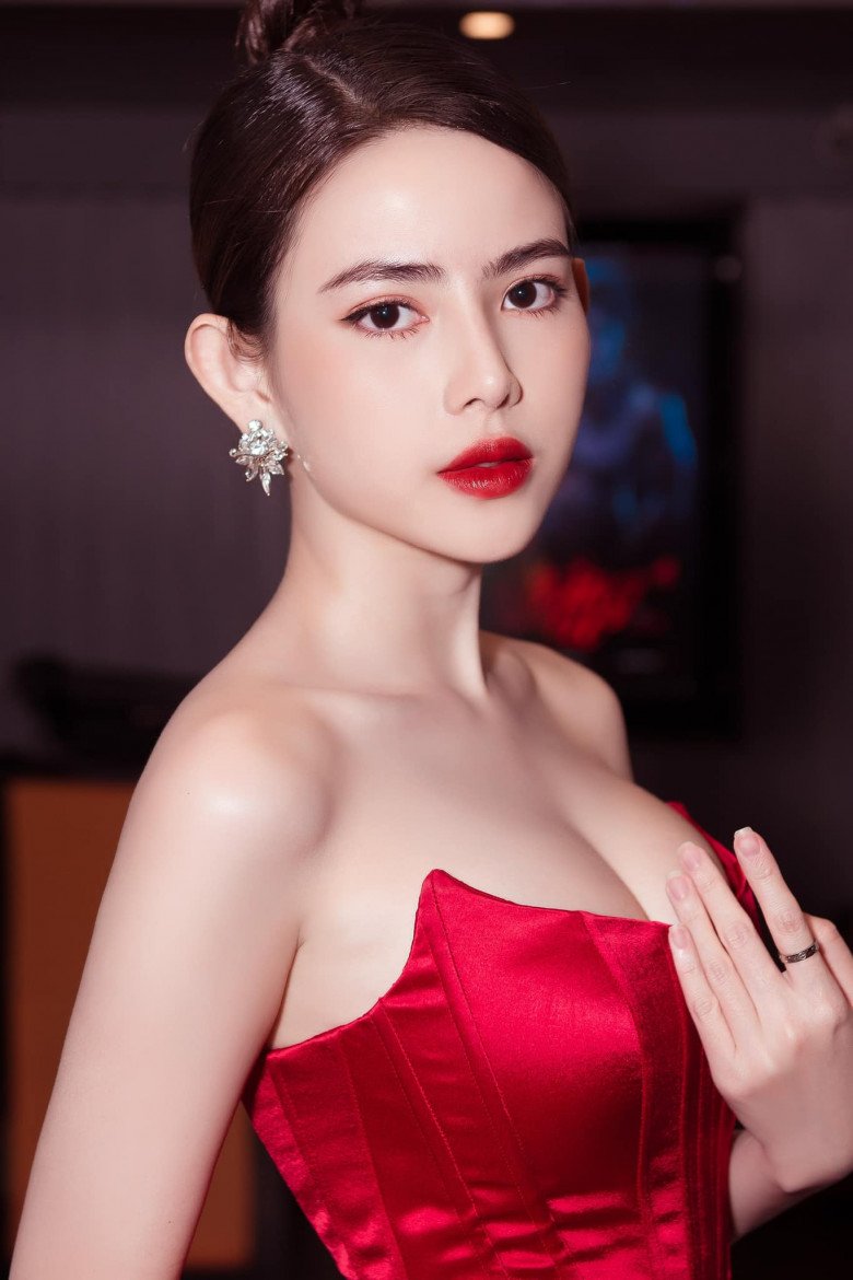 Chân dung con gái đẹp khiến diễn viên Hữu Tiến phải amp;#34;nhốtamp;#34; trong nhà, tự tay nấu ăn, mua quần áo cho con - 5