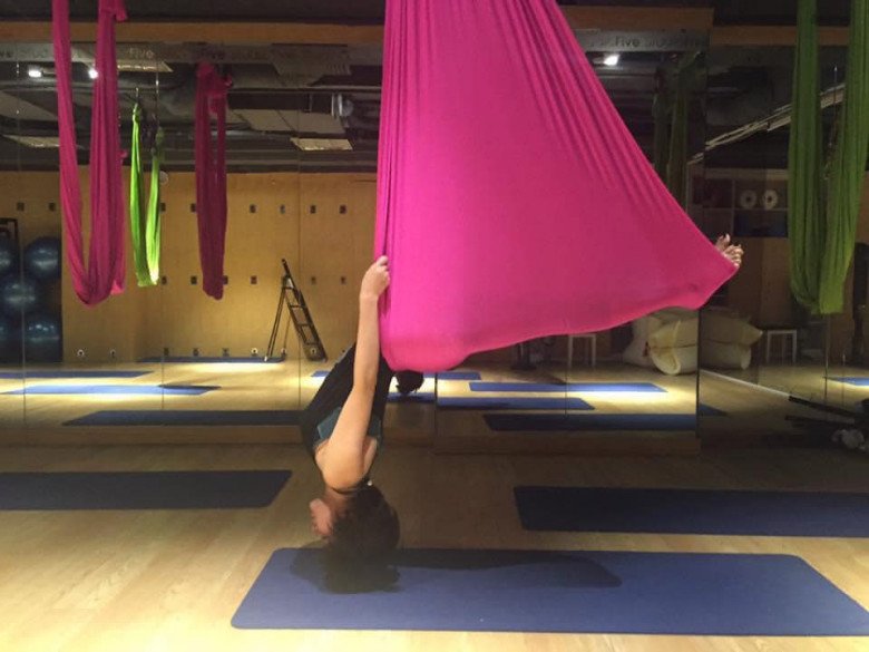 Nàng hậu chăm chỉ tập luyện mỗi ngày như yoga, thiền, gym, chạy bộ để giữ dáng...