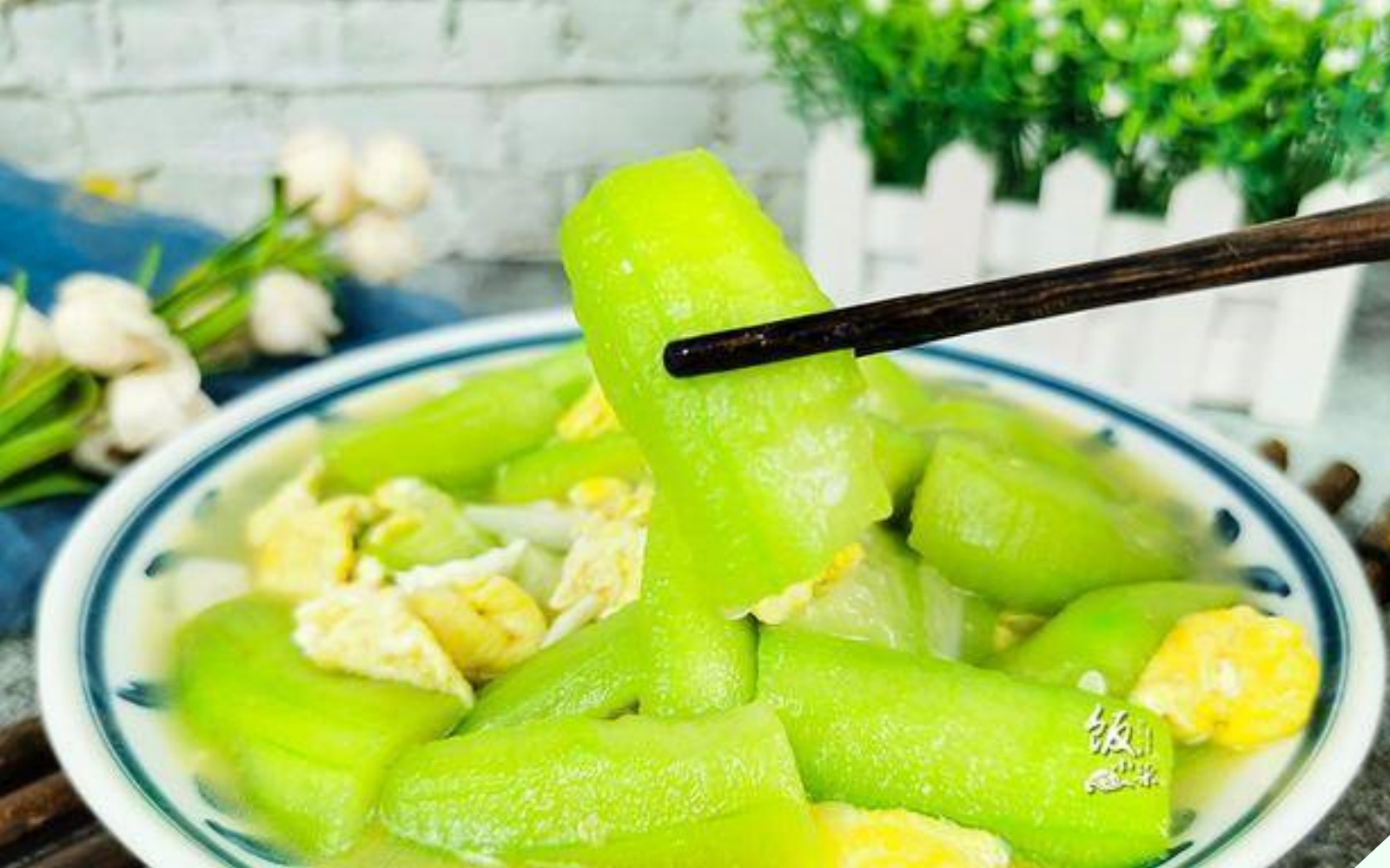 Loại quả là “nhân sâm của người nghèo” xào chung với trứng gà vừa bổ não lại đẹp da, chỉ 15.000Đ được đĩa đầy ắp - 10