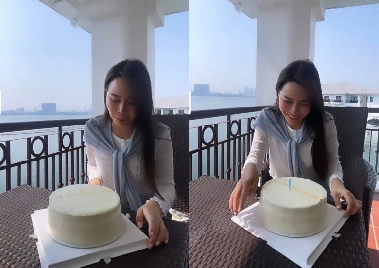 Trên story, U40 hé lộ khoảnh khắc rạng rỡ đón sinh nhật với chiếc bánh siêu đơn giản. Người đẹp ăn diện đậm chất Thu Hà Nội với chiếc áo cotton làm khăn quàng trên cổ.
