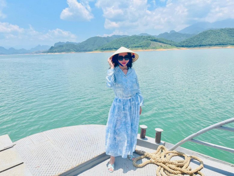 U45 có một niềm đam mê mãnh liệt với đồ hoạ tiết. Các món hoạ tiết thường là màu loang, monogram phù hợp với tuổi trung niên.