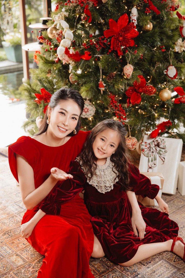 3 nàng Hậu Hà Kiều Anh, Đặng Thu Thảo, Jennifer Phạm cùng sinh con gái, đứa trẻ càng lớn càng xinh, được nuôi dạy khéo - 3