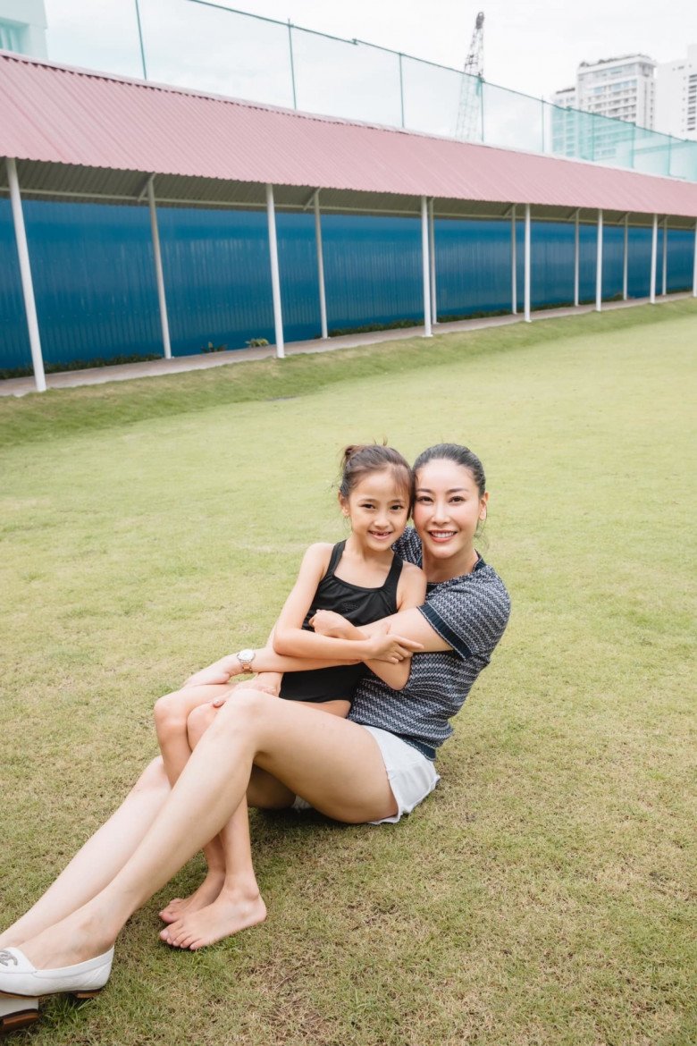 img srchttps://cdn.eva.vn/upload/4-2022/images/2022-11-06/3-co-cong-chua-nha-hoa-hau-ha-kieu-anh-dang-thu-thao-jennifer-pham-cang-lon-cang-xinh-duoc-me-nuoi-d-15231113_632022-1667729164-777-width780height1171.jpeg /
