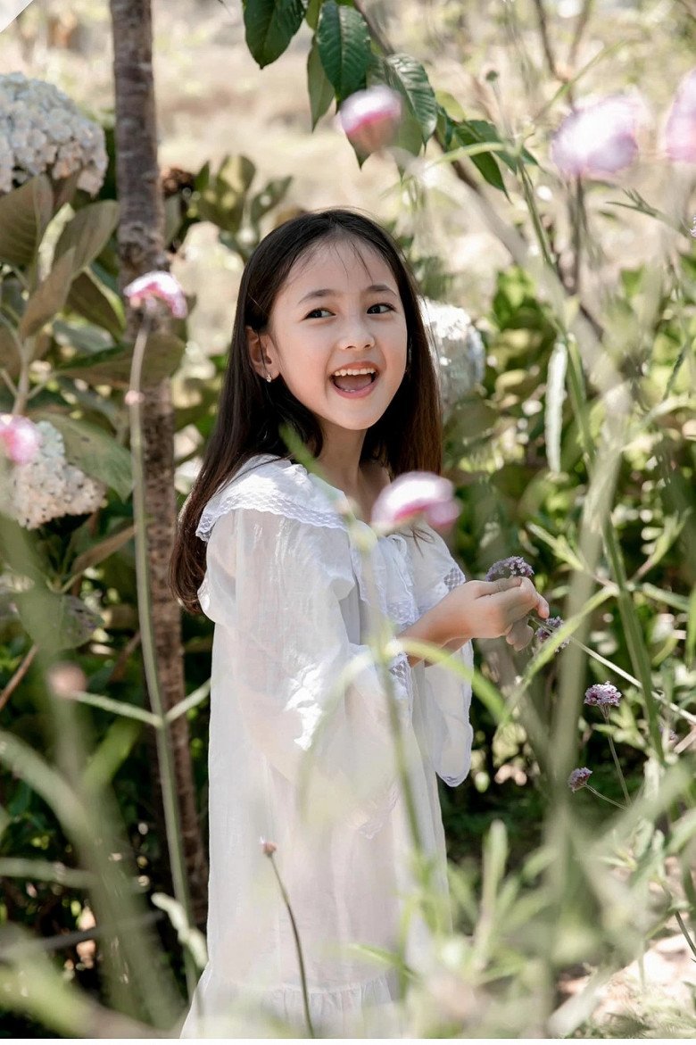 3 nàng Hậu Hà Kiều Anh, Đặng Thu Thảo, Jennifer Phạm cùng sinh con gái, đứa trẻ càng lớn càng xinh, được nuôi dạy khéo - 5
