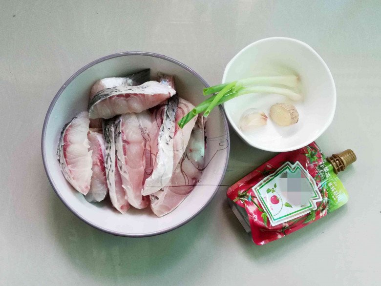 Cá kho ăn mãi cũng chán, đem nấu kiểu này cơm trôi vèo vèo trong nháy mắt - 1