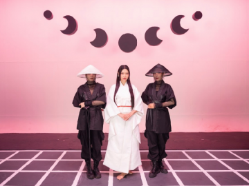 Á hậu Thúy Vân ra mắt sản phẩm âm nhạc mới, có gây tranh cãi như MV trước?