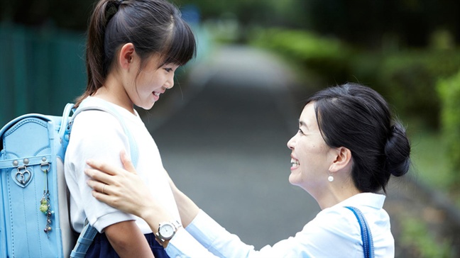 Những bà mẹ quan tâm đến ngoại hình thường có tính cách chỉn chu và điều đó cũng rất dễ lây sang cho con.