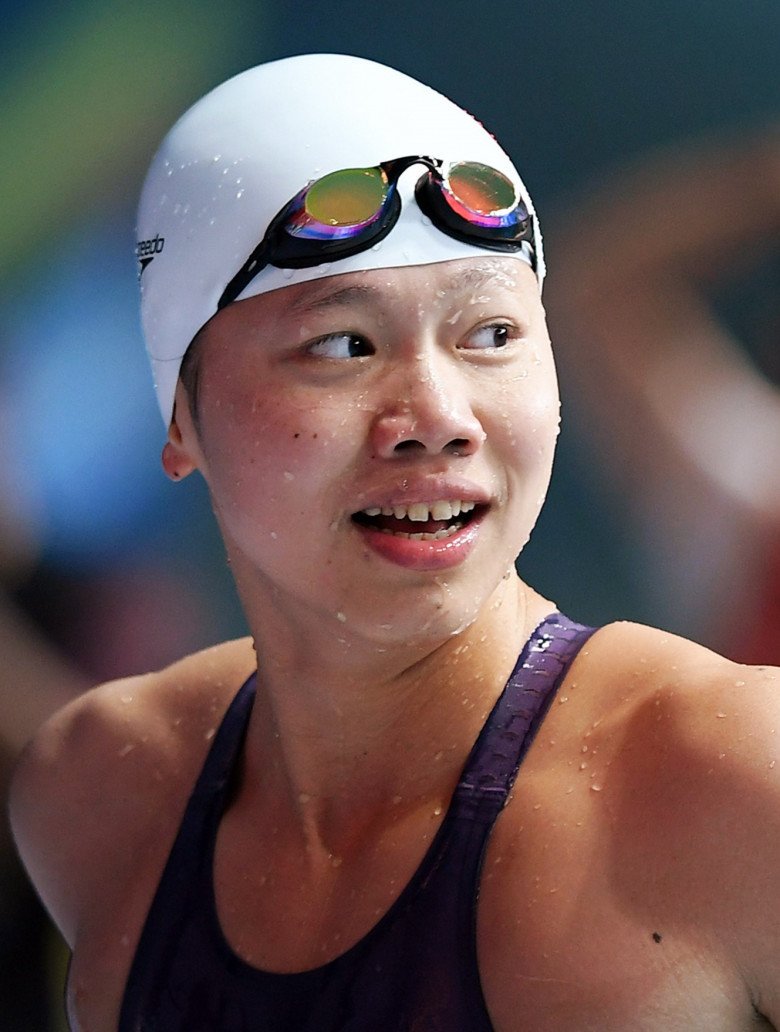 Cộng thêm đặc thù bộ môn của mình là môi trường nước nên cô luôn xuất hiện mộc mạc và tự nhiên nhất.