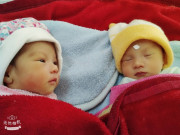 Bà bầu - Hành trình sinh con vất vả của người mẹ mang song thai bị vỡ ối lúc nửa đêm