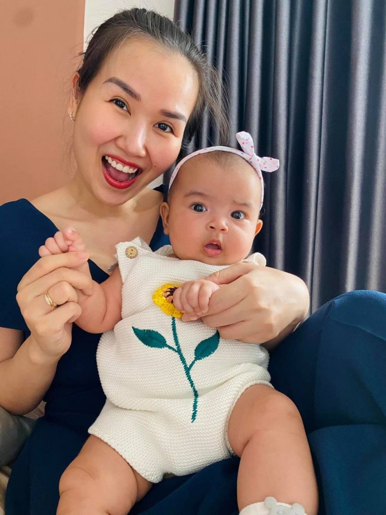 Cô con gái mang hai dòng máu Việt - Ấn của Võ Hạ Trâm có tên tiếng Việt là  Tây Phương. Lý giải về tên của cô con gái, nữ ca sĩ tiết lộ: Tây Phương, cái tên mẹ đã suy nghĩ thật nhiều để đặt cho con. Moon à vì nhà mình đều là Phật tử, đều đi theo con đường Chân - Thiện - Mĩ mà Đức Phật đã dạy và Tây Phương cũng là nơi an lạc nhất, hạnh phúc nhất, thế nên mẹ đã đặt con là Tây Phương với niềm mong mỏi con của mẹ cũng là Phật tử thuần thành, để cùng mẹ làm những điều tốt đẹp cho đạo, cho đời.