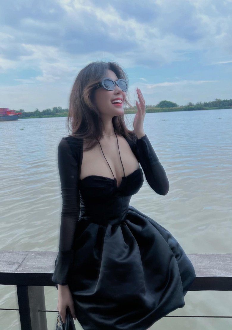  Ngọc Trân cũng từng nhiều lần khiến báo Trung, Hàn tốn giấy mực vì nhan sắc thần thái cực khí chất, body mướt mắt nhìn không mê không được.