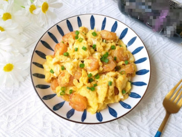 Trứng nấu không đã bổ, chiên cùng con này ăn một bữa lượng canxi bằng uống 10 cốc sữa