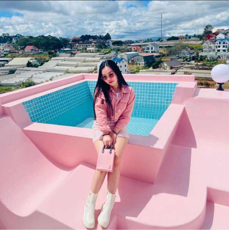 Con gái Đàm Vĩnh Hưng 24 tuổi: Xinh đẹp, làm bà chủ, sống sang chảnh - 11