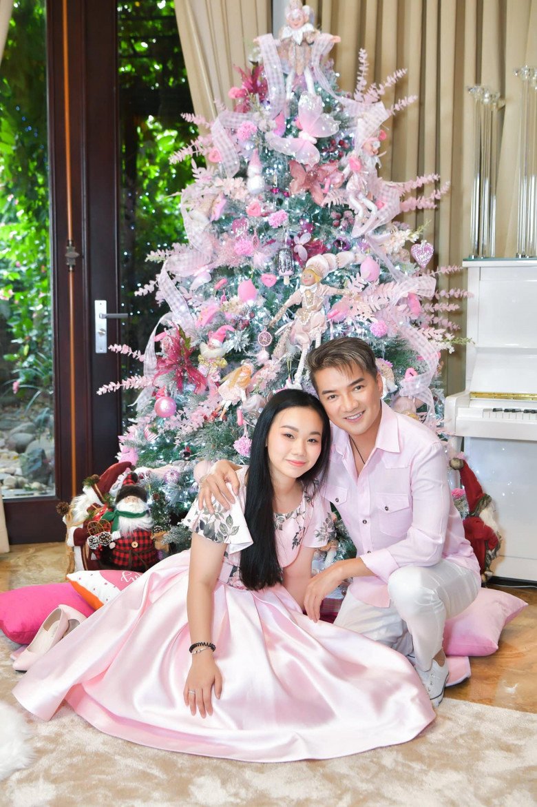 Con gái Đàm Vĩnh Hưng 24 tuổi: Xinh đẹp, làm bà chủ, sống sang chảnh - 4