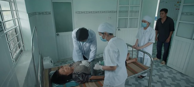 Nữ diễn viên chính Mẹ Rơm tiết lộ Loan còn sống sau khi sinh con, chỉ mất tích vì lý do này? - 7