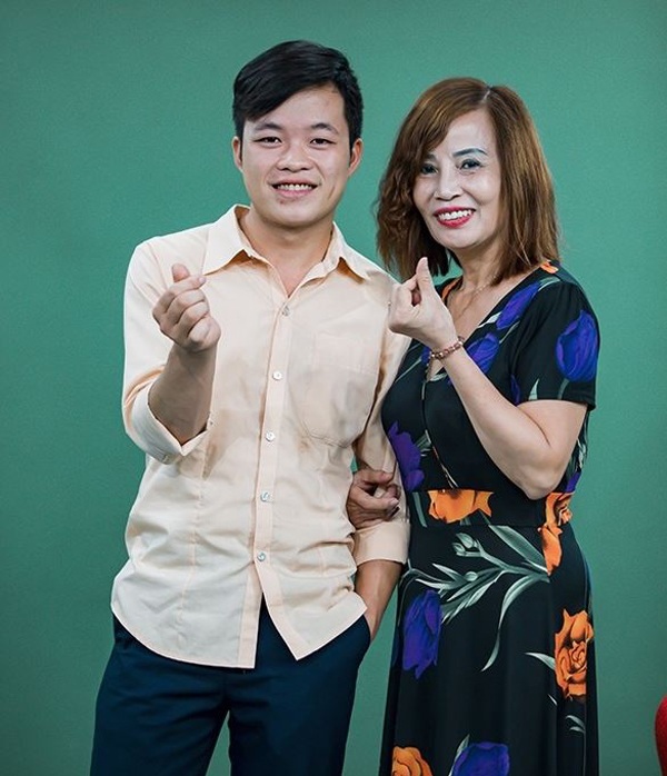 Cặp đôi gây sốt mạng xã hội một thời gian đã lui về ở ẩn.
