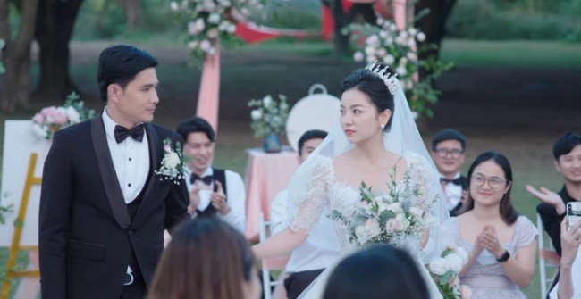 Dùng nội y để dằn mặt chính thất: amp;#34;Tiểu tamamp;#34; xinh nhất màn ảnh Việt liệu có trơ trẽn bằng bồ nhí của đại gia? - 2