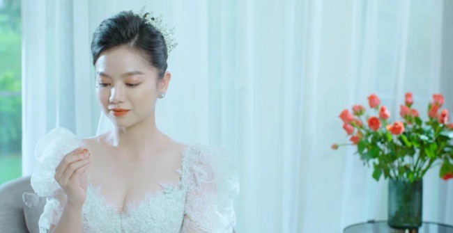 Dùng nội y để dằn mặt chính thất: amp;#34;Tiểu tamamp;#34; xinh nhất màn ảnh Việt liệu có trơ trẽn bằng bồ nhí của đại gia? - 3