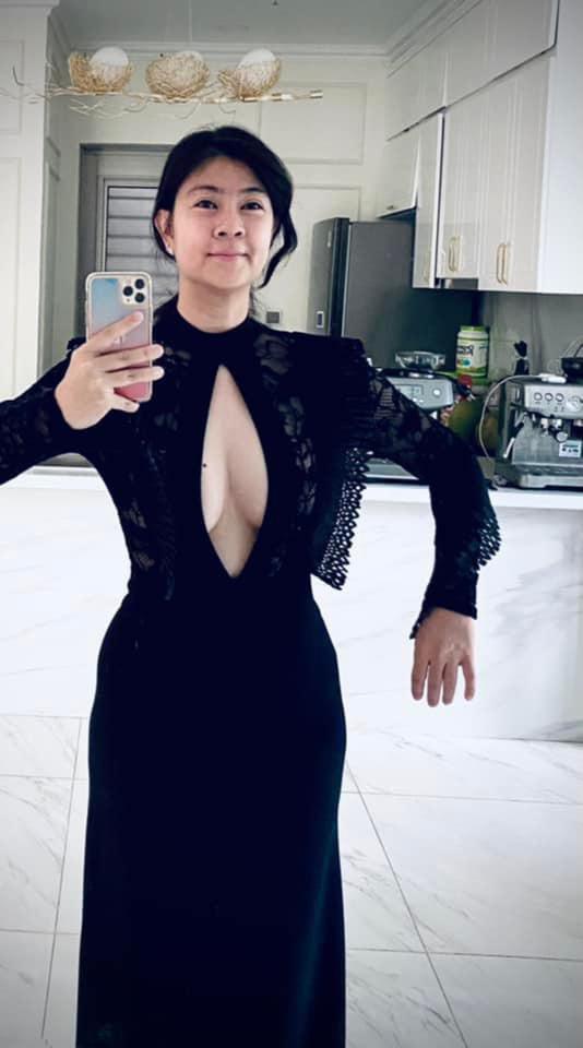 Có một thời gian, Kim Thư trở lại trên facebook và khiến người hâm mộ không nhận ra vì nhan sắc trồi sụt. Dẫu vậy, sau đó, cô đã biết cách cân bằng sau loạt biến cố.