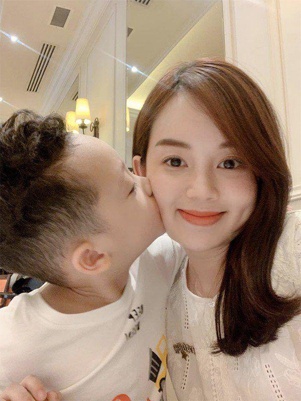 Một mình sinh nở, Ly Kute nuôi dạy con quá khéo, con trai 6 tuổi thông minh, lương thiện - 13