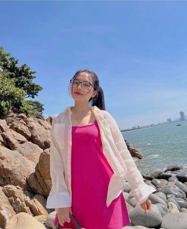 Có con gái là người nổi tiếng, bố mẹ Phương Mỹ Chi cũng gặp rất nhiều áp lực từ dư luận.