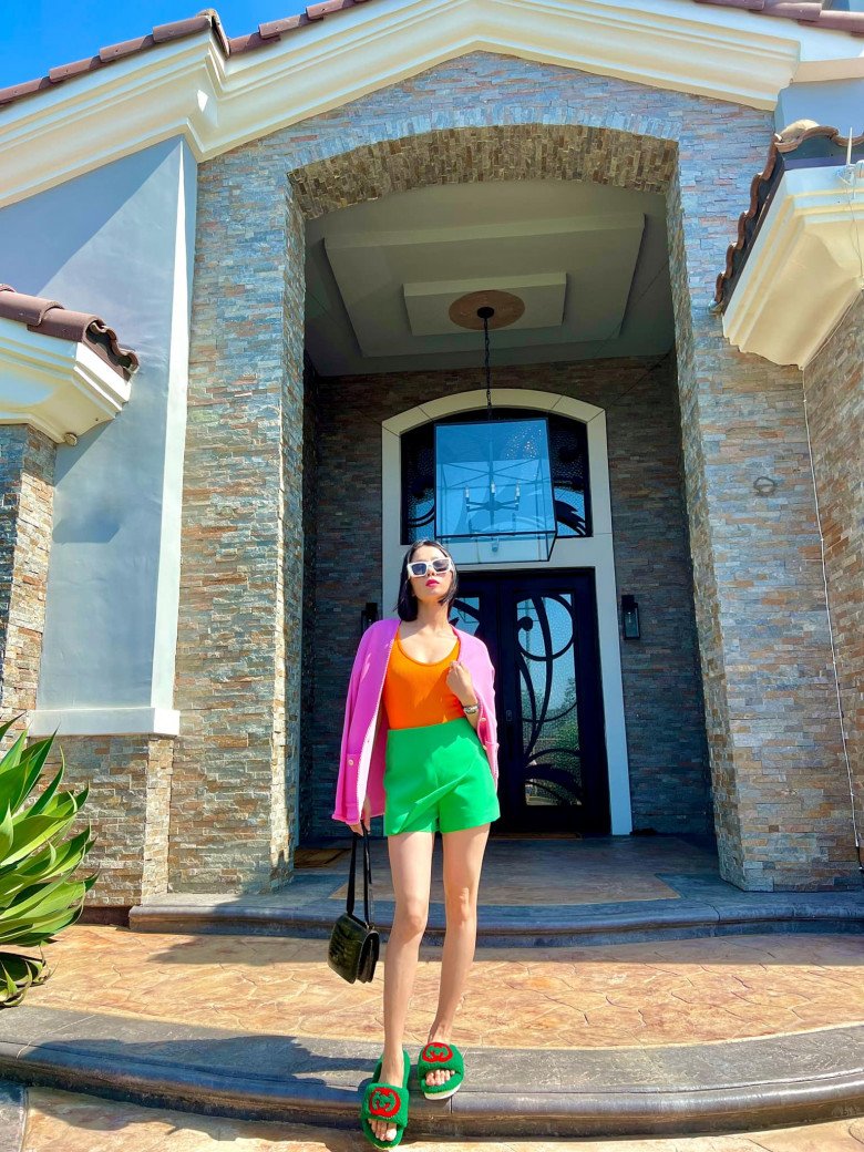 Người đẹp đang dần có những cách phối mới mẻ và bắt mắt hơn với các item trị giá hàng trăm cho tới hàng nghìn đô.