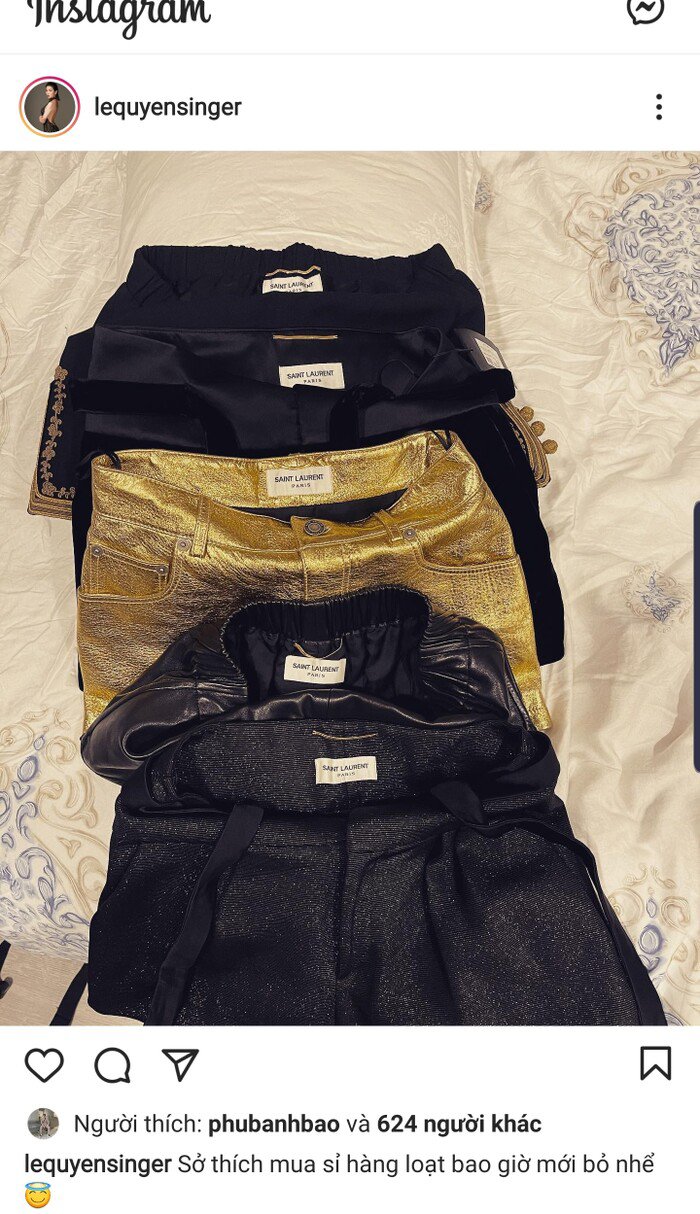 Chiếc quần vàng cô mặc phía trên đã được người đẹp mix rất nhiều lần. Nó nằm trong danh mục quần shorts được mua theo lố, chỉ khác mỗi màu sắc của nữ ca sĩ giàu có.