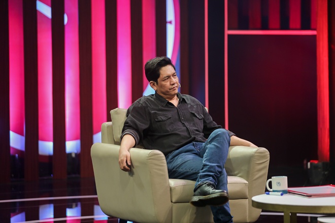 Nam đạo diễn cũng từng yếu đuối, khóc khi không được vào sân khấu kịch.