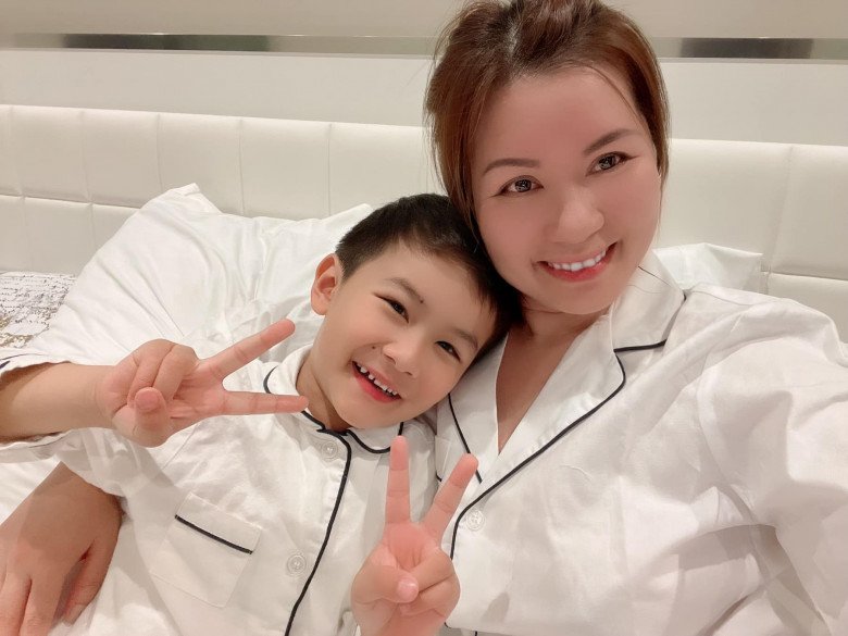 Elly Trần thay 13 người giúp việc vì không ai chịu nổi, vợ cũ Đan Trường tuyển liên tục 10 người trả hẳn 150 triệu/tháng - 4