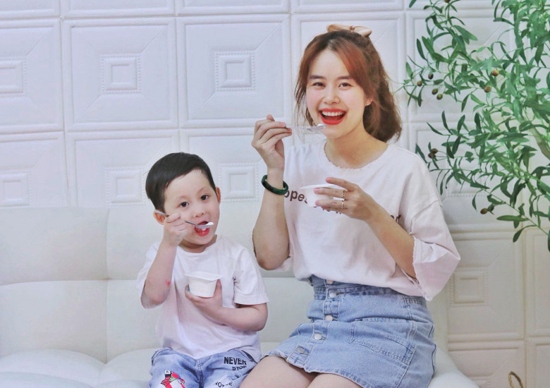 Hệ Phòng Thủ 1170 - 1 ngày 1 hũ sữa chua là bí quyết tăng cường sức đề kháng cho gia đình lúc giao mùa