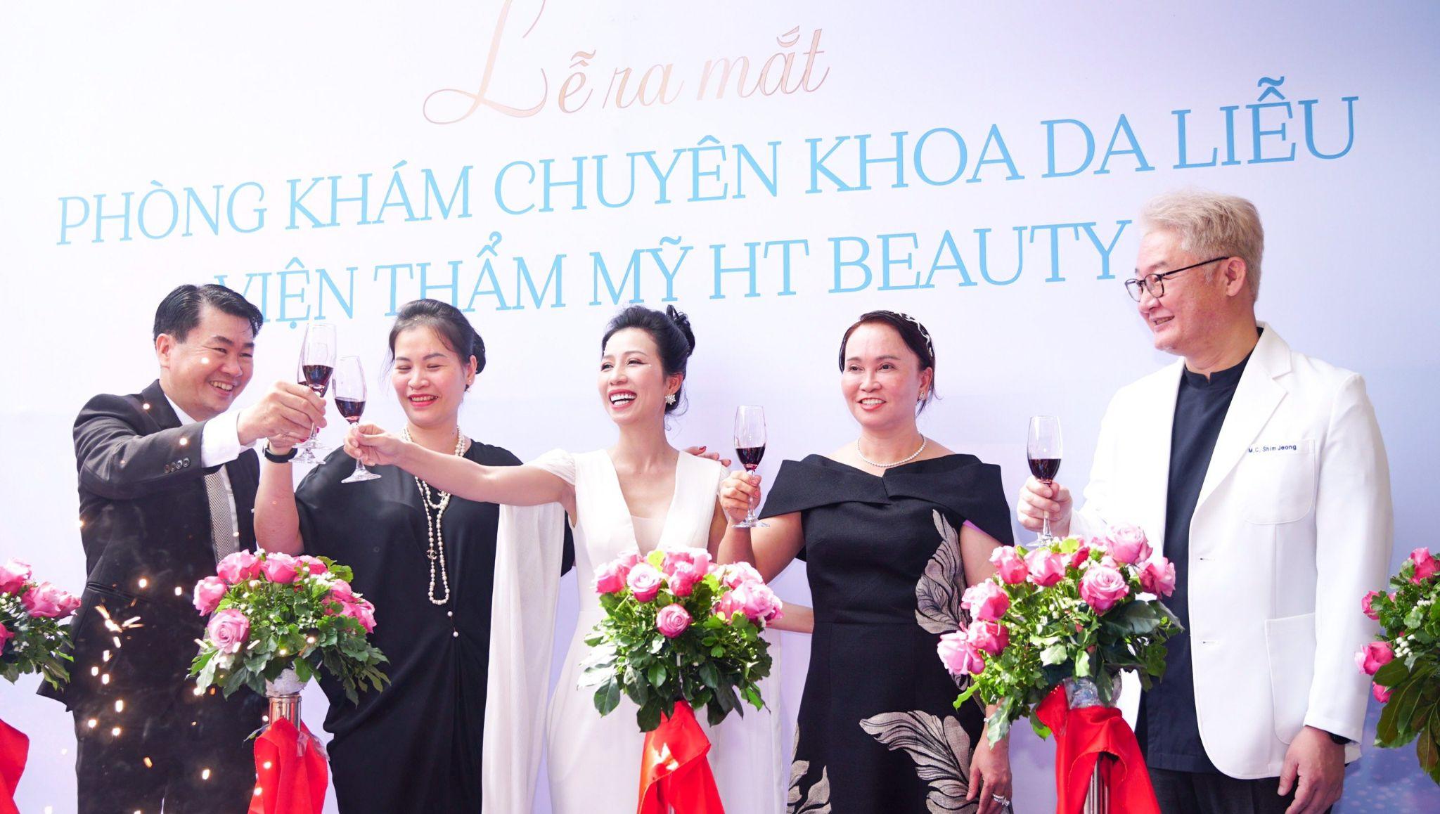 Lễ ra mắt Phòng khám chuyên khoa Da liễu - Viện thẩm mỹ HT Beauty - 1