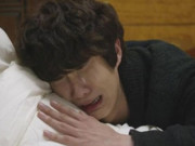 Làm vợ - Bị liệt 2 năm vì tai nạn vợ vẫn tận tình chăm sóc, vô tình đọc tin nhắn của vợ tôi nghẹn ngào