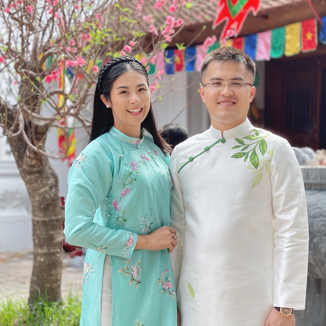 Ngọc Hân và bạn trai lâu năm sẽ chính thức về chung nhà vào đầu tháng 12 tới.