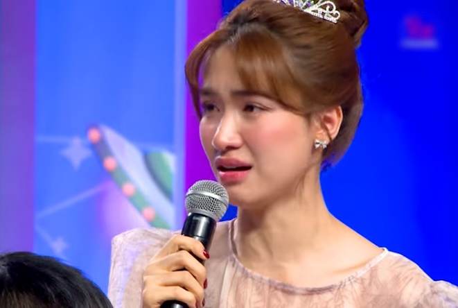 Hòa Minzy xúc động vì vui mừng, sung sướng khi Việt Nam có những siêu trí tuệ nhí như thế này.