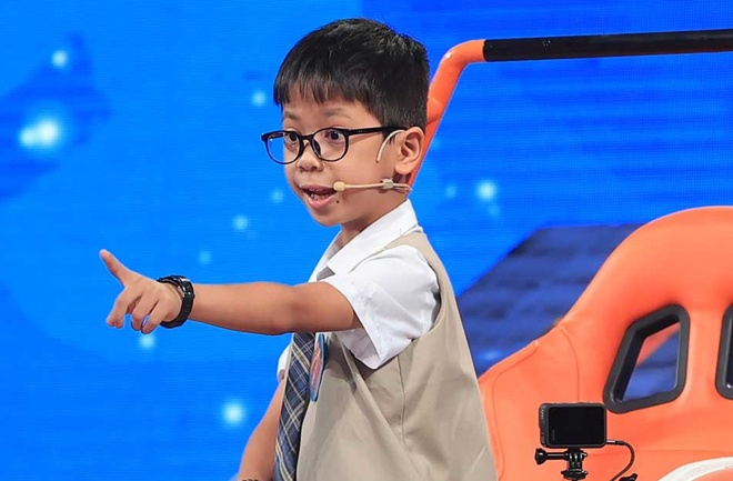Cậu bé Hoài Thương trả lời nhanh như chớp.