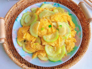 Bếp Eva - Trứng xào với loại quả được mệnh danh "kho dinh dưỡng thiên nhiên"