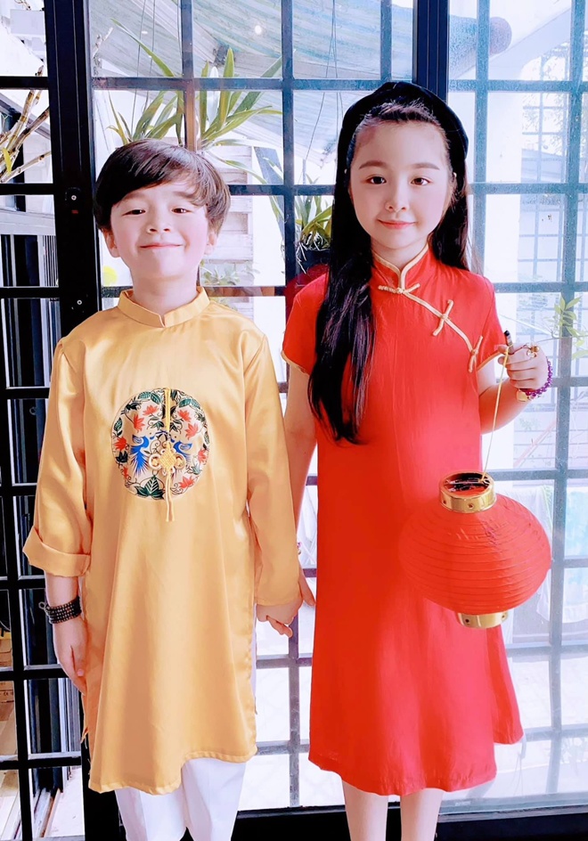 Những hình ảnh trước đó của Alfie cũng cho thấy cậu bé có nhiều nét giống bố.