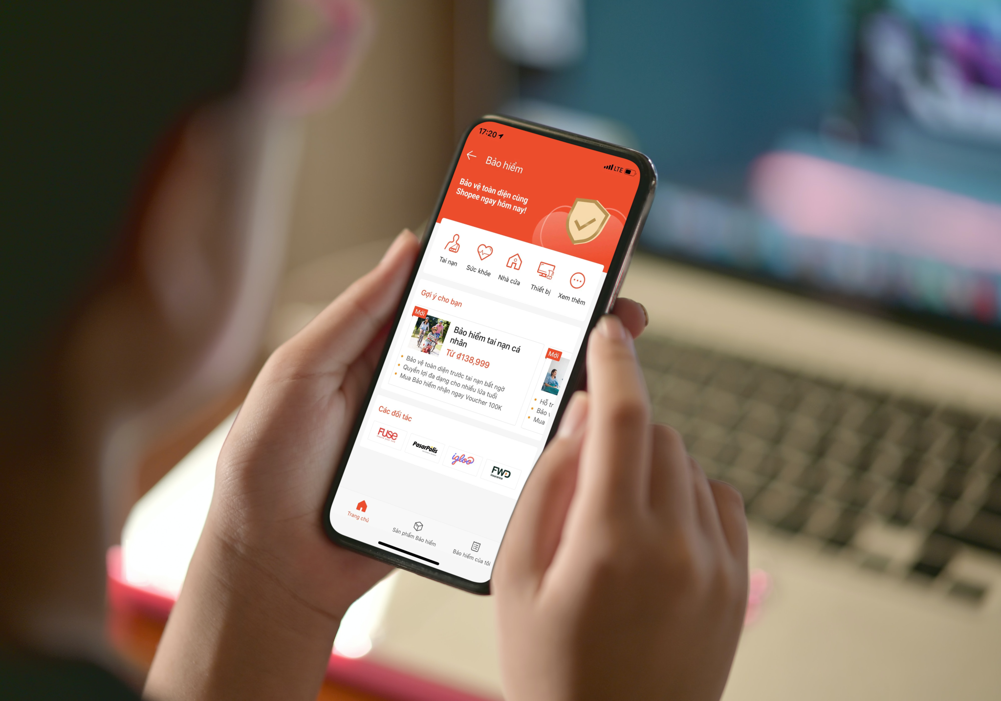 Trong giai đoạn từ nay đến 30.11, người dùng mua bảo hiểm trên Shopee sẽ nhận được voucher mua sắm trị giá 300.000 đồng cực hấp dẫn.