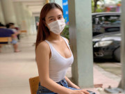 Thời trang - Gái công sở Hà Nội đi chích ngừa mặc áo hở cổ, đeo khẩu trang nhưng ngắm body biết liền "giai nhân"