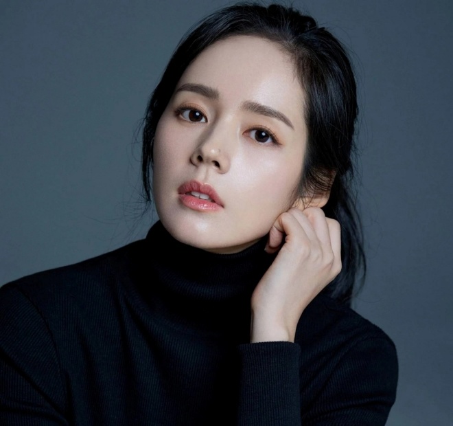 Han Ga In đã nằm nhà 40 tuần không ra ngoài khi mang bầu để đảm bảo an toàn.
