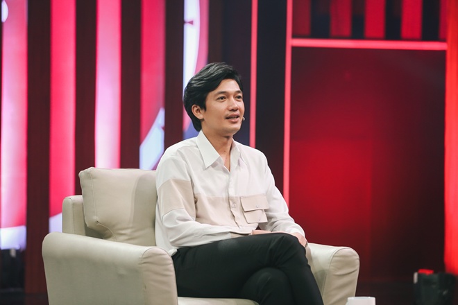 Quang Tuấn chỉ không thoải mái khi bị vợ kiểm soát việc chơi game.