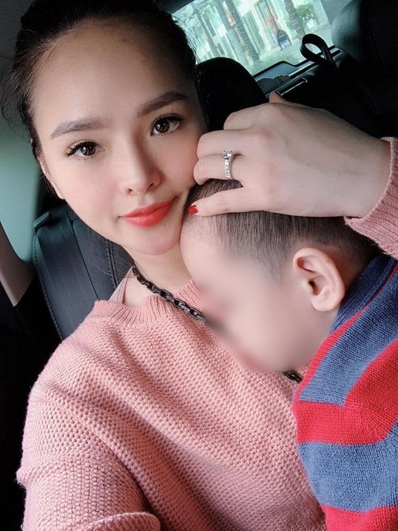 Tranh chấp con cái: Diệp Lâm Anh bị chồng chặn xe, Hoa khôi Thể thao phải bỏ xứ sang Singapore - 15